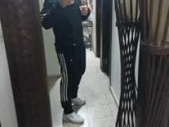 Eeeee